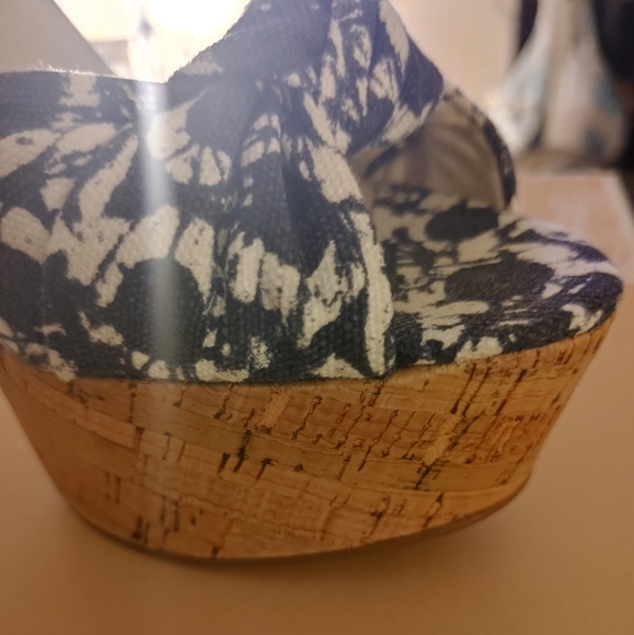 MICHAEL Michael Kors Printed Canvas Heels - Picture 6 of 8